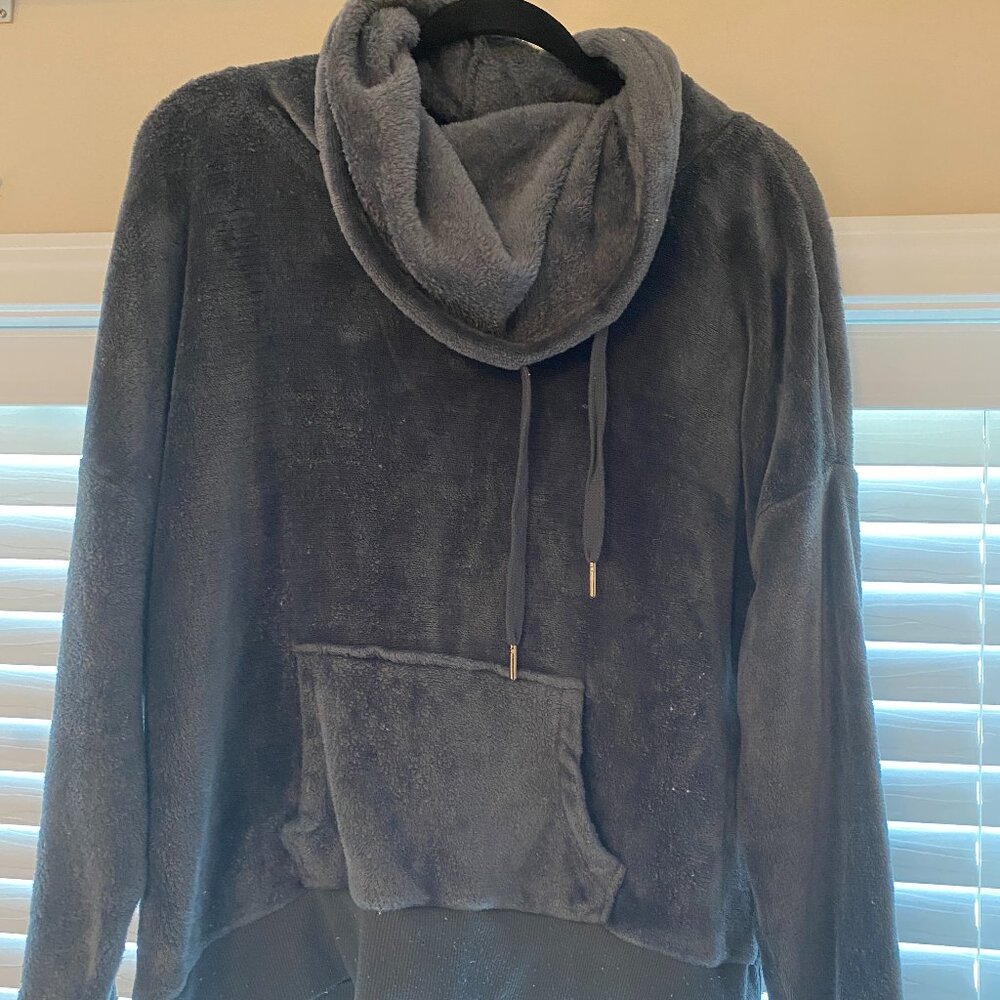 Slate Gray Faux Fur Cropped Sweatshirt